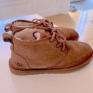 UGG Men’s Neumel boots, chestnut size 7